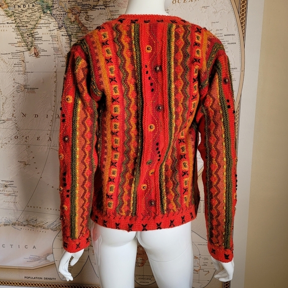 Newari hand knit red wool cardigan sweater Icelandic Design cozy artsy NWT S/M - Picture 3 of 11